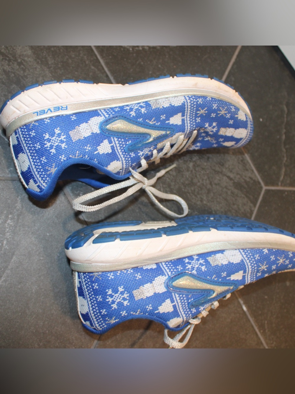 Brooks Revel 3 Run Merry Christmas Blue Women's Size 6.5 - No Insoles - Picture 11 of 15